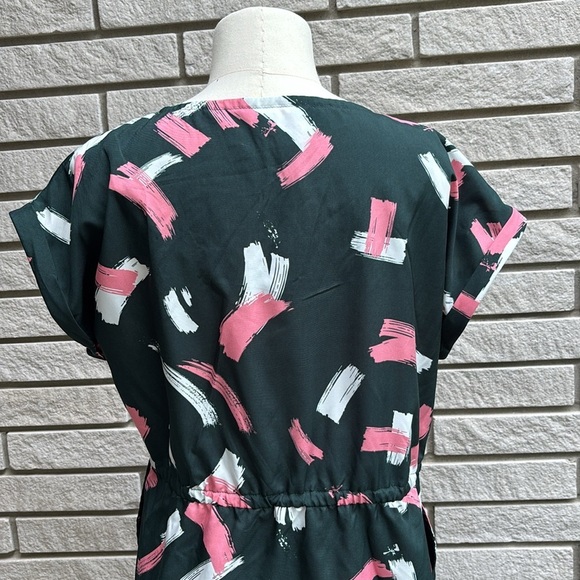 Mountain Warehouse Lightweight Green Pink and White Cap Sleeve Dress Sz 8 - Picture 7 of 10